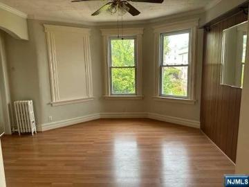 68 Bremond Street, Belleville, US, NJ