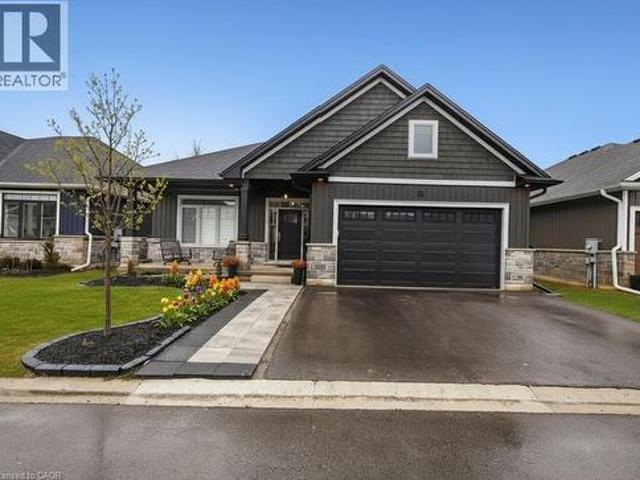 68 Cedar Street Unit# 11, Paris, ON, N3L 0L4 house for sale | Listing ID 40850 | Royal LePage