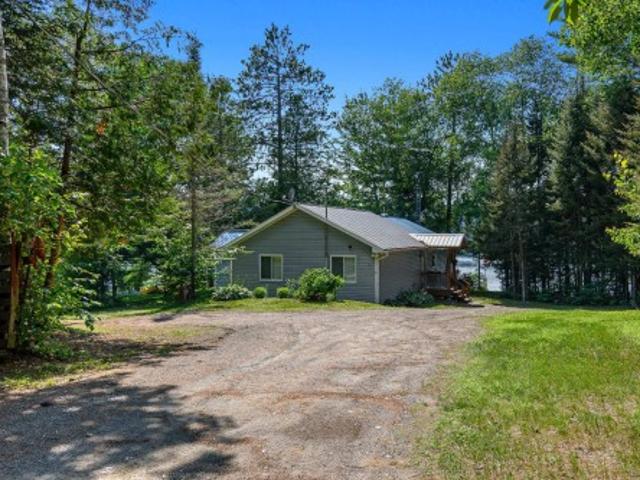 68 Ch. Stephens, Otter Lake, QC, J0X 2P0 house for sale | Listing ID 9188 | Royal LePage