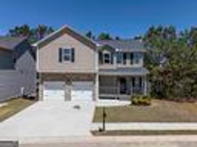 68 Crescent Commons