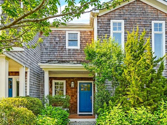 68 Foster Ave, Unit 4, Hampton Bays, NY 11946 | MLS #979615