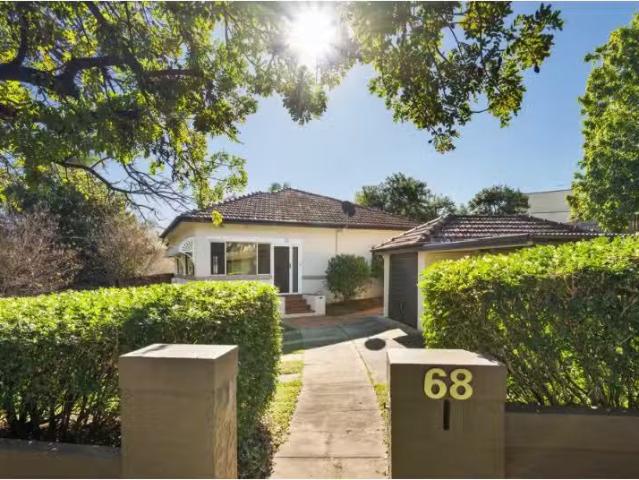 68 Jackson st, COORPAROO House for rent Listed by Tony Xu of.