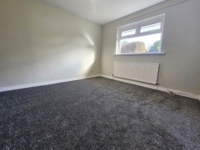68 Kintyre, Antrim, BT41 2AN