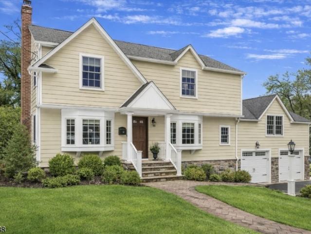 68 Knollwood Ave