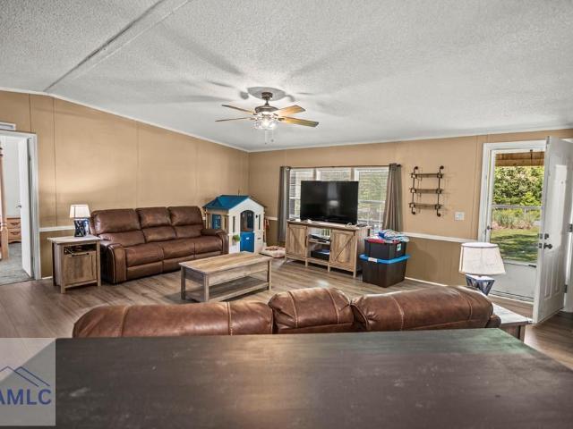 68 Levy A. Ray Road NE