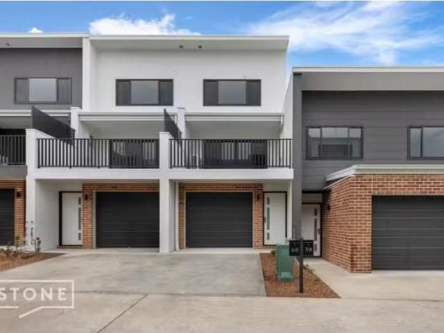 6/8 Livistonia Circuit, Waratah West Townhouse for rent Liste.