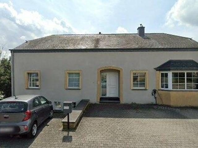 68 m2 apartment for rent in Virton