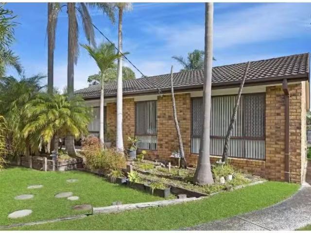 68 Mc Kellar Boulevard, Blue Haven House for rent Listed by R.