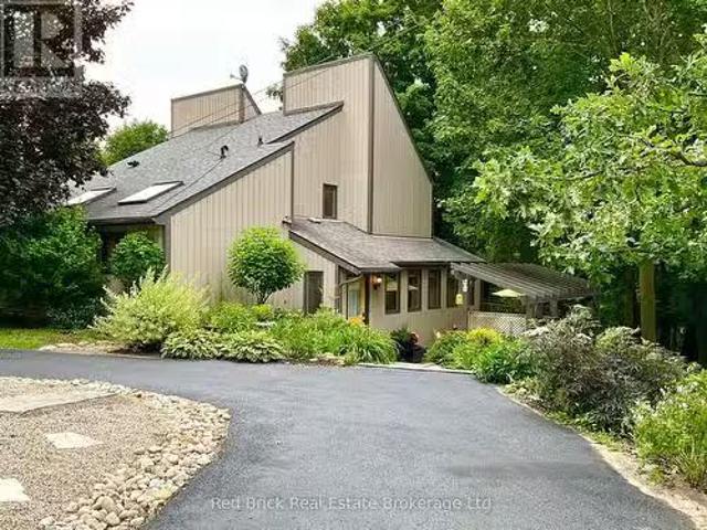 68 Mcnab Street E, Centre Wellington Elora/Salem, ON, N0B 1S.