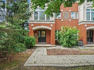 68 Metropole Private, Ottawa, ON, K1Z 1G1 townhouse for sale | Listing ID X13485 | Royal LePage