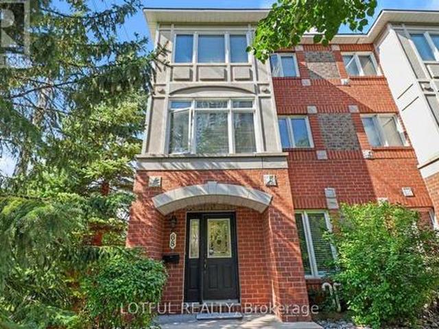 68 Metropole Private, Ottawa, ON, K1Z 1G1 townhouse for sale | Listing ID X13741 | Royal LePage