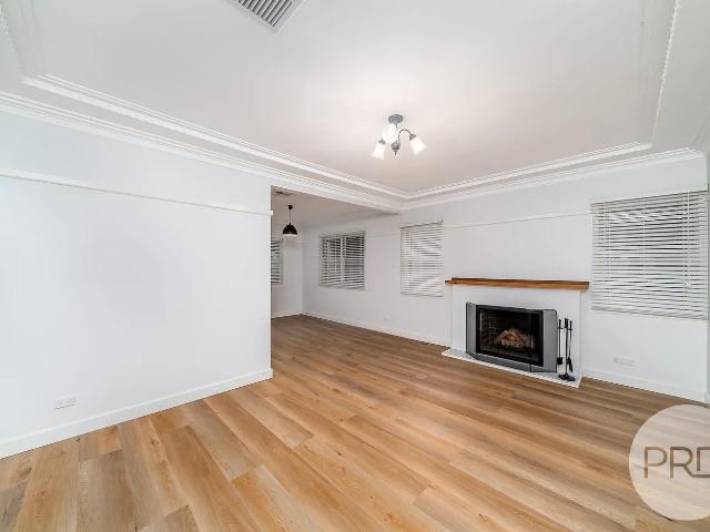 68 Mitchelmore Street, Turvey Park NSW2650