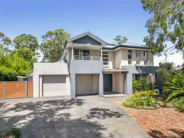 68 South St, Medowie House for rent Listed by Love Rentals of.