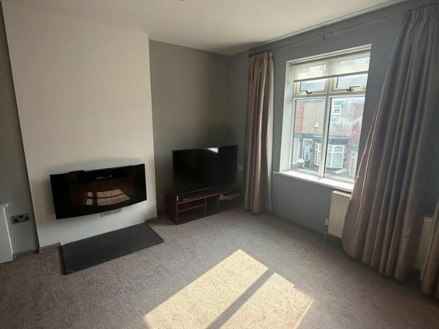 68A Watlands View, Newcastle, ST5 8AH 1 bed house to rent £725 pcm £167 pw