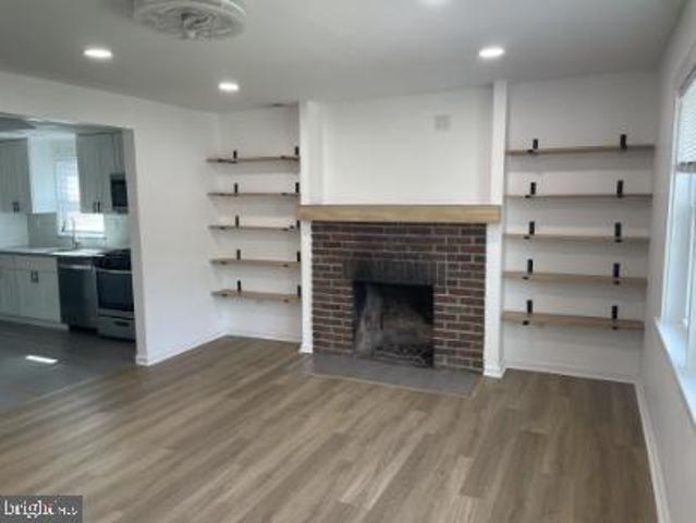 6906 Kingston Drive