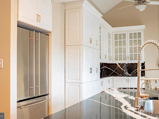 6907 Jones View Dr, Unit 3A, Baltimore, MD 21209 | MLS #MDBC2144