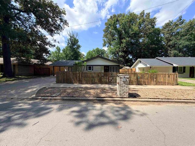 6909 Brierwood Dr