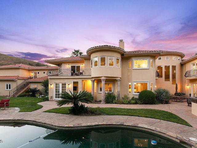 6909 Solano Verde Drive