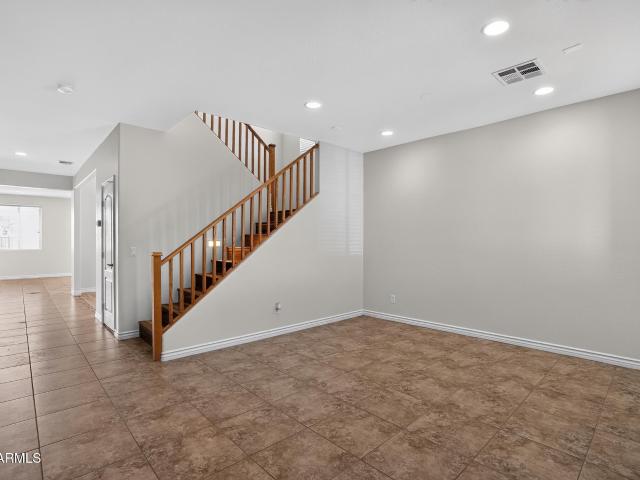 6909 w carter road