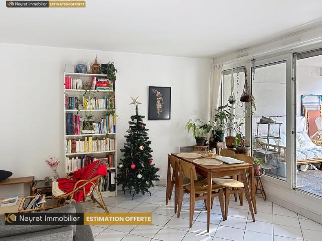 69003 Place Danton T2 LIBRE avec Terrasse de 31.5 m2 sur ja