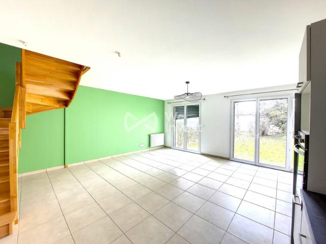69008 LYON BACHUT LOCATION MAISON MEUBLEE RECENTE T4 88m2 JARDIN