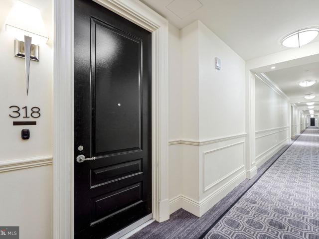 6900 Fleetwood Rd, Unit 318, McLean, VA 22101 | MLS #VAFX2302
