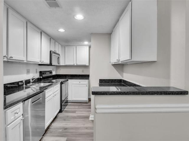 6900 Roswell Road 10Q