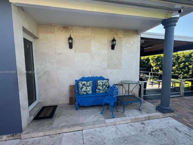 6900 SW 22nd St, Miami, FL 33155 | MLS #A12001