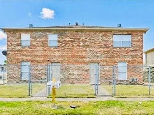 6900 Salem Dr, New Orleans, LA 70127