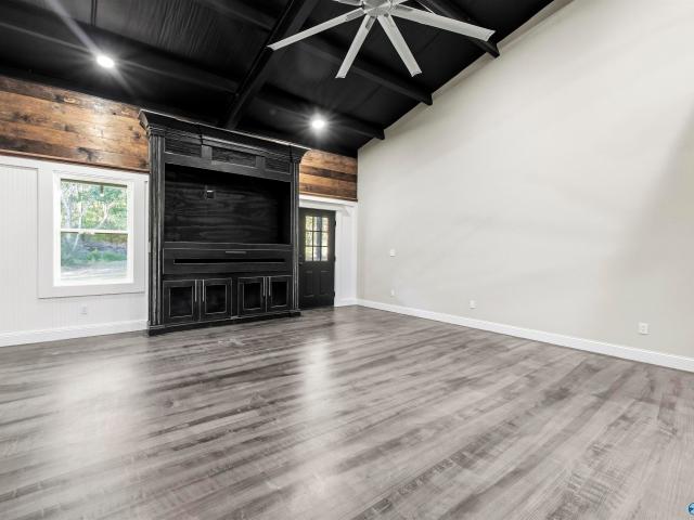 690 County Road 514