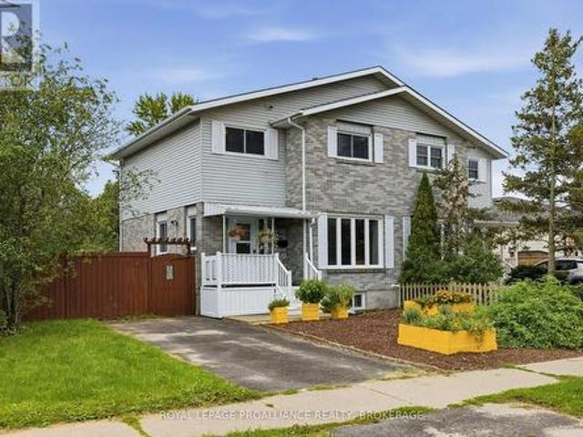 690 Davis Drive, Kingston East Gardiners Rd, ON, K7M 7X3 house for sale | Listing ID X13772 | Royal LePage