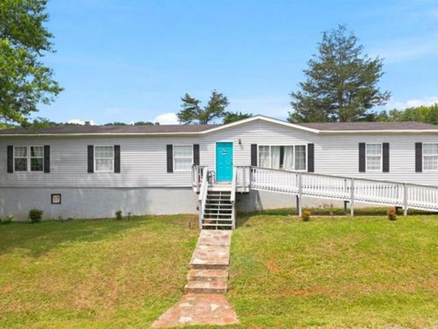 690 Hughes Rd, Gladys, VA 24554