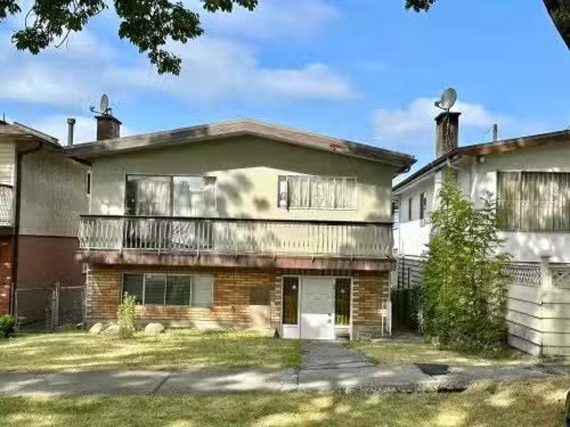 6915 Beatrice Street, Vancouver, BC, V5P 3R6 house for sale.