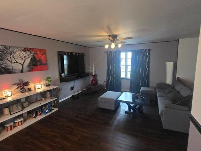 6918 Maplewood Drive