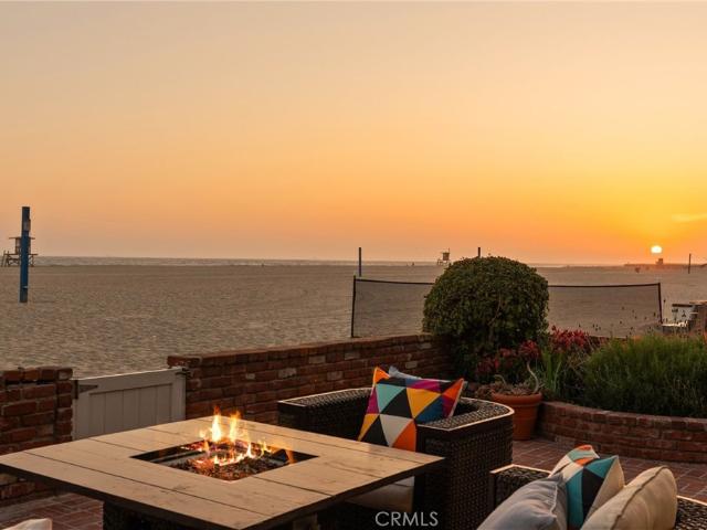 6910 W Oceanfront