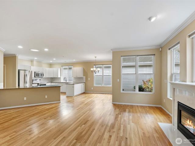 6910 38th Street Ct W