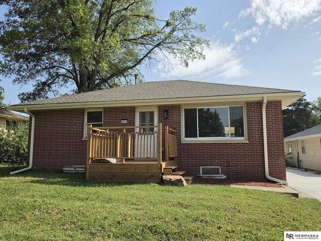 6911 Starr St, Lincoln, NE 68505