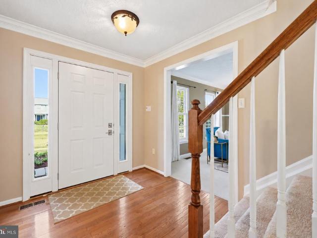 6913 Sovereign Place