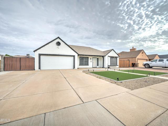 6926 w sunnyside drive