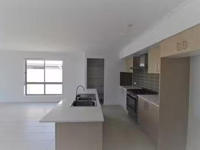 692/7 Hakea Lane, Deebing Heights, QLD 4306