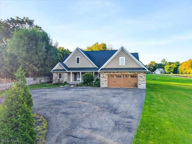 6928 Stearns, North Olmsted, US, OH