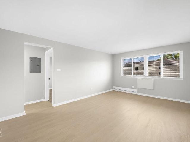 6921 S Cornell Ave 2 Bedroom Apartment for Rent at 6921 S Cornell Ave, Chicago, IL 60649 South Shore