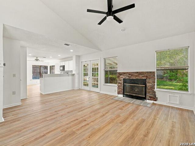 6923 Raintree Forest