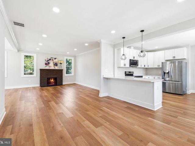 692 Ridge