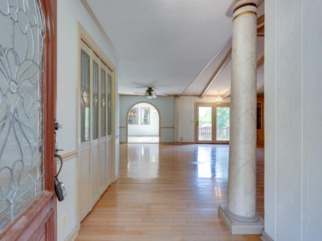 692 Tanglewood Dr