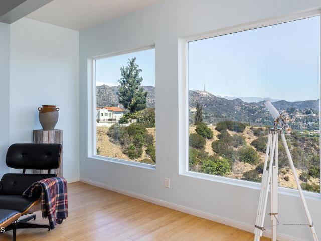 6936 Pacific View Drive