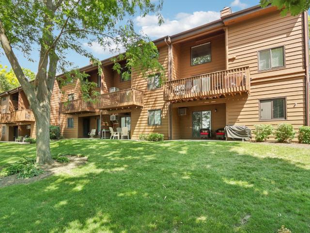 6930 th Ave, Unit 6, Paddock Lake, WI 53168 | MLS #1960