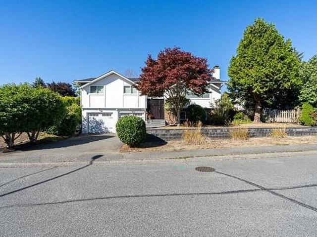 6931 Elk Place, Delta, BC, V4E 2B7 house for sale | Listing ID R3169 | Royal LePage