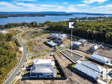 693.1sqm Benched Block Just Moments from the Lakefront Sylvia Waters Estate