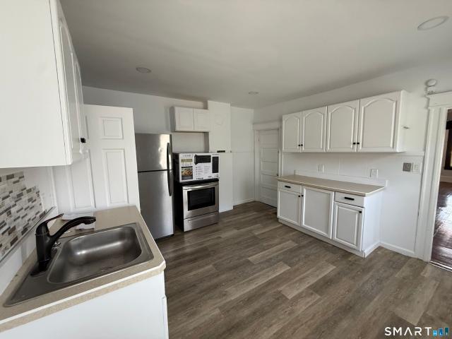 694 Enfield Street, Enfield, US, CT